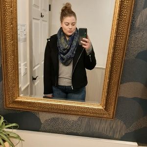 Meet your Posher, Abbie